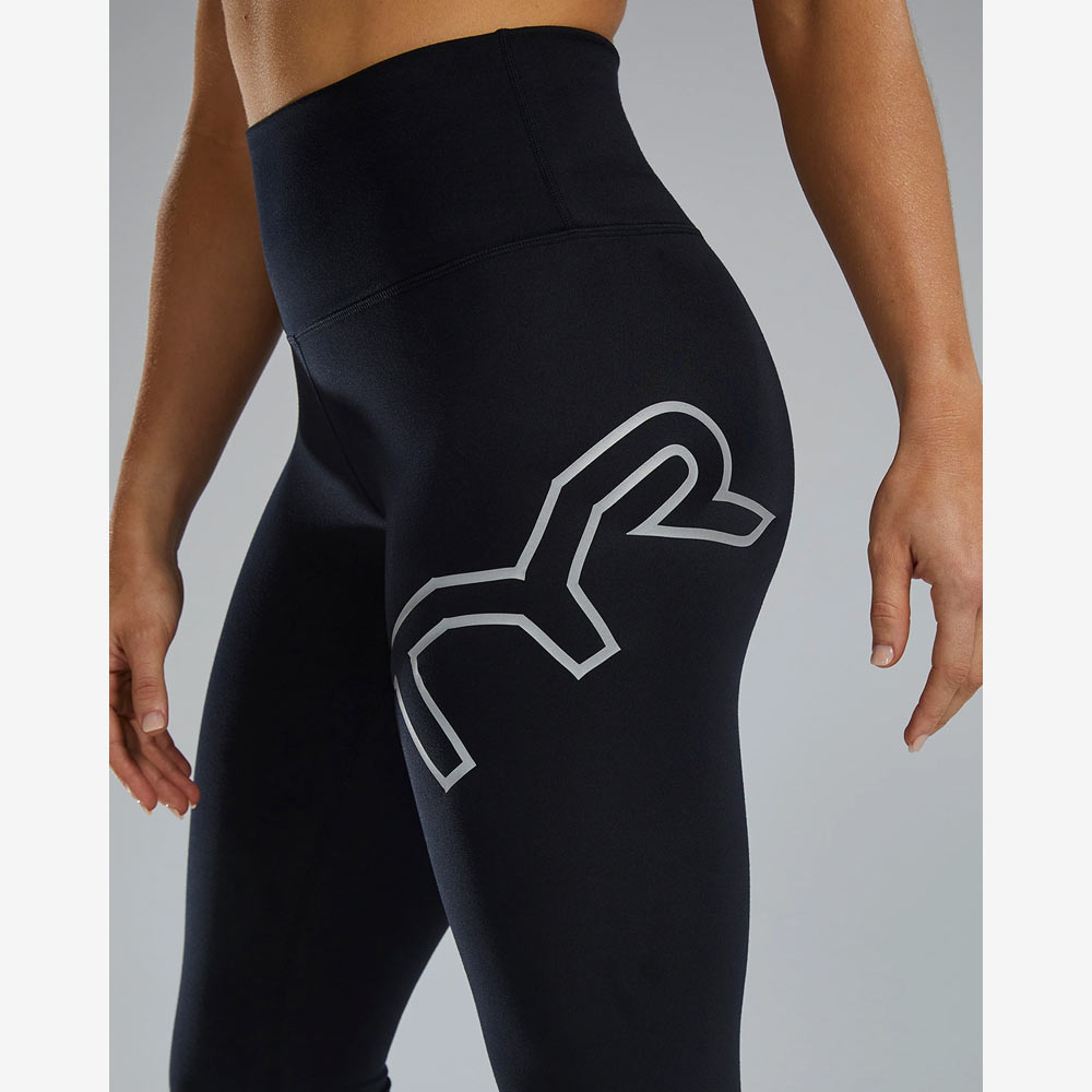 Тайтсы с высокой талией  TYR Womens's Base Kinetic High-Rise 3/4 Logo Leggings - Solid
